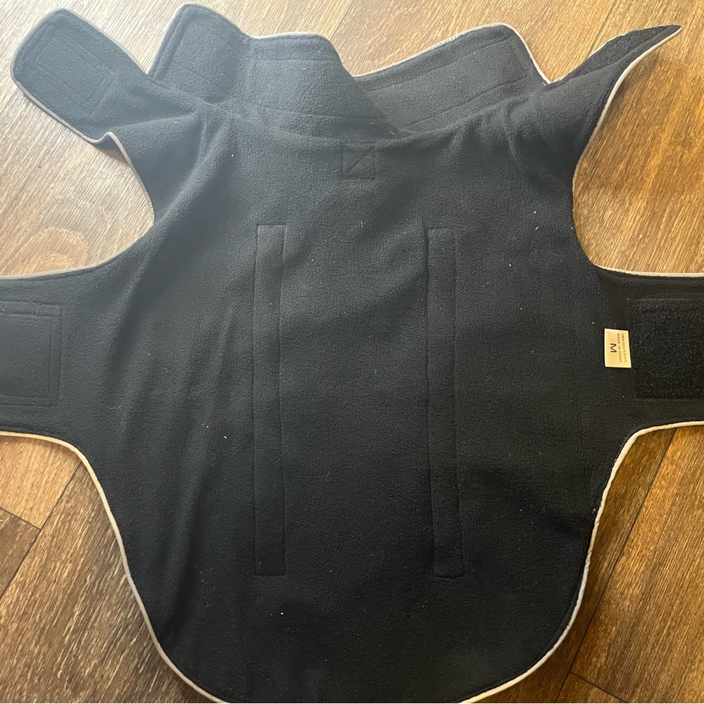 Dog Rivet Vest - Picture 3 of 6